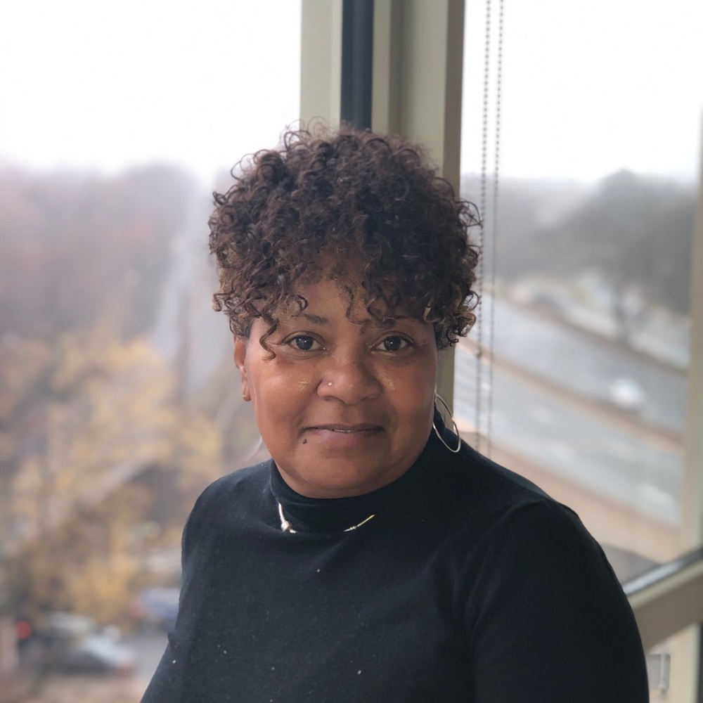 Meet your Posher, Joy